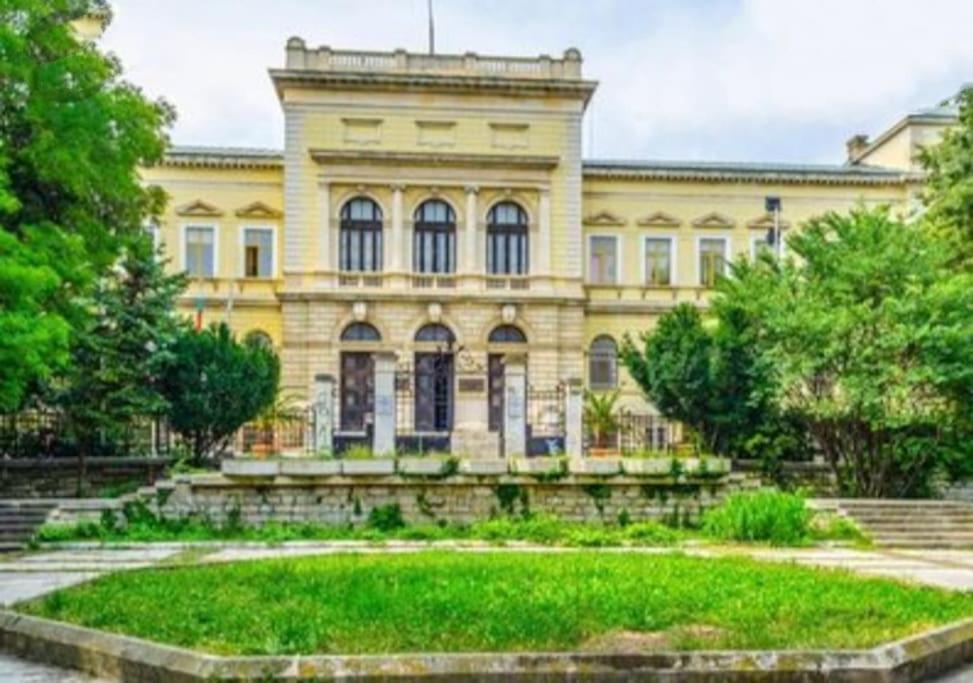 Home Relax Варна Экстерьер фото